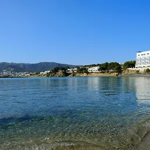 Grifeu Hotel Llança
